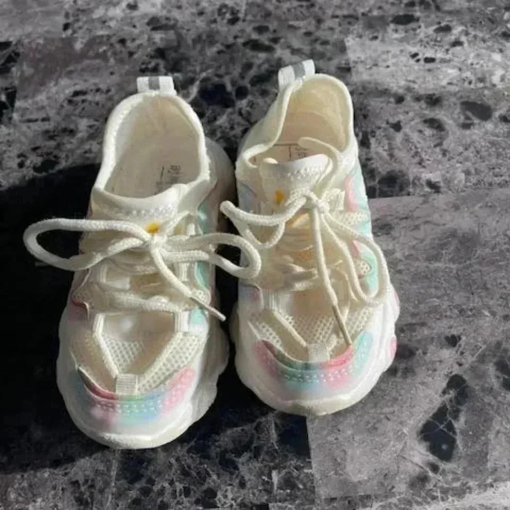 Toddler girls 2.5 to 3 years old Shoes Lace-Up Look Invisible Elastic Band White
